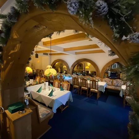 Hotel Friedenseiche นอยเคียร์เคน-ฟลุน ภายนอก รูปภาพ